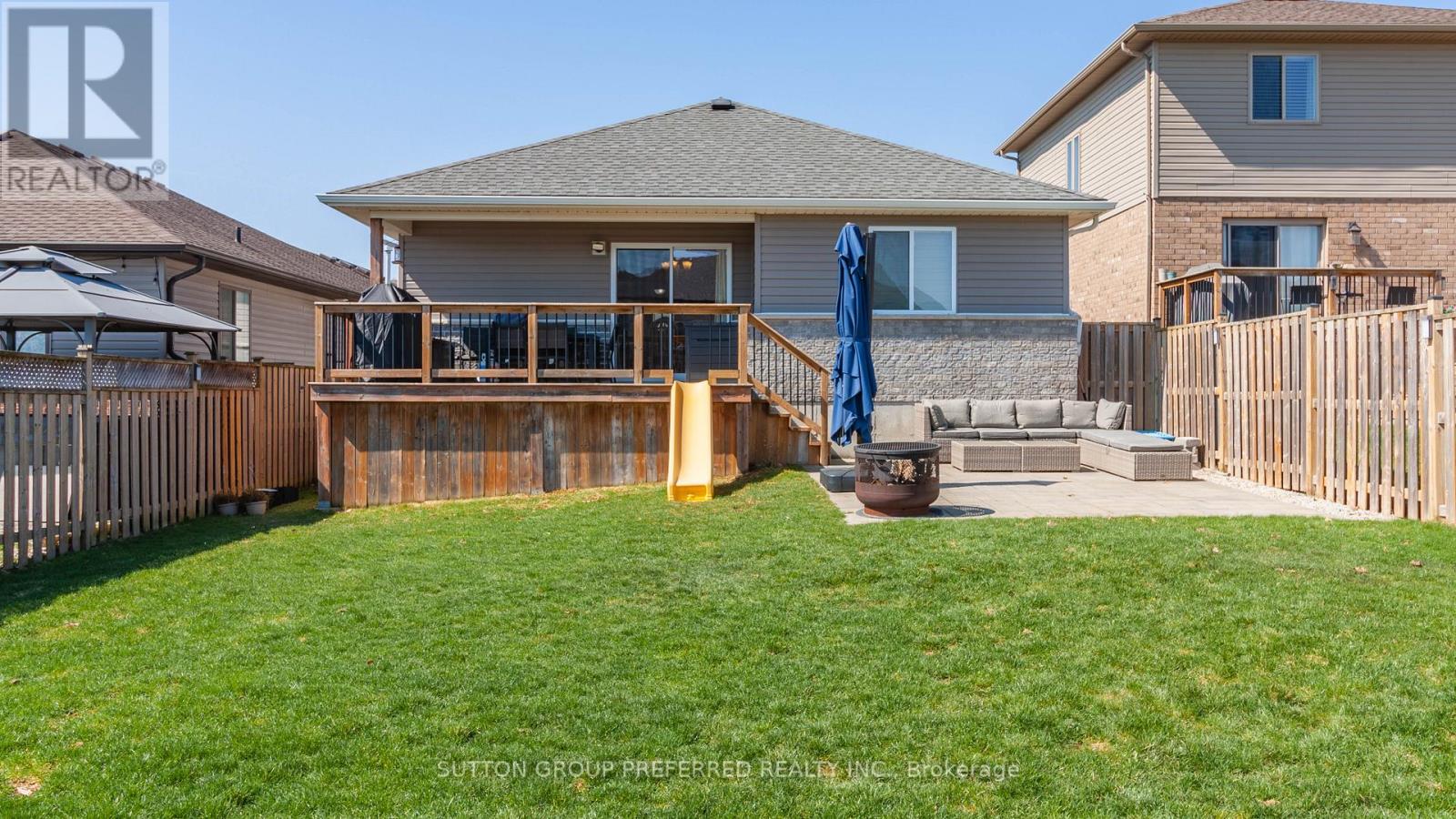 42 Leesboro Trail, Thames Centre, Ontario  N0M 2P0 - Photo 44 - X12981674