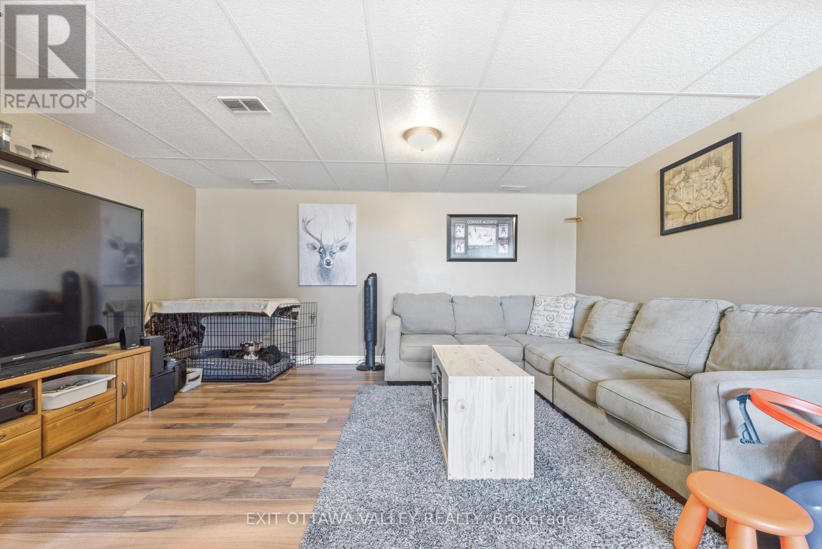 3 Selkirk Street, Petawawa, Ontario  K8H 1N8 - Photo 27 - X12981390