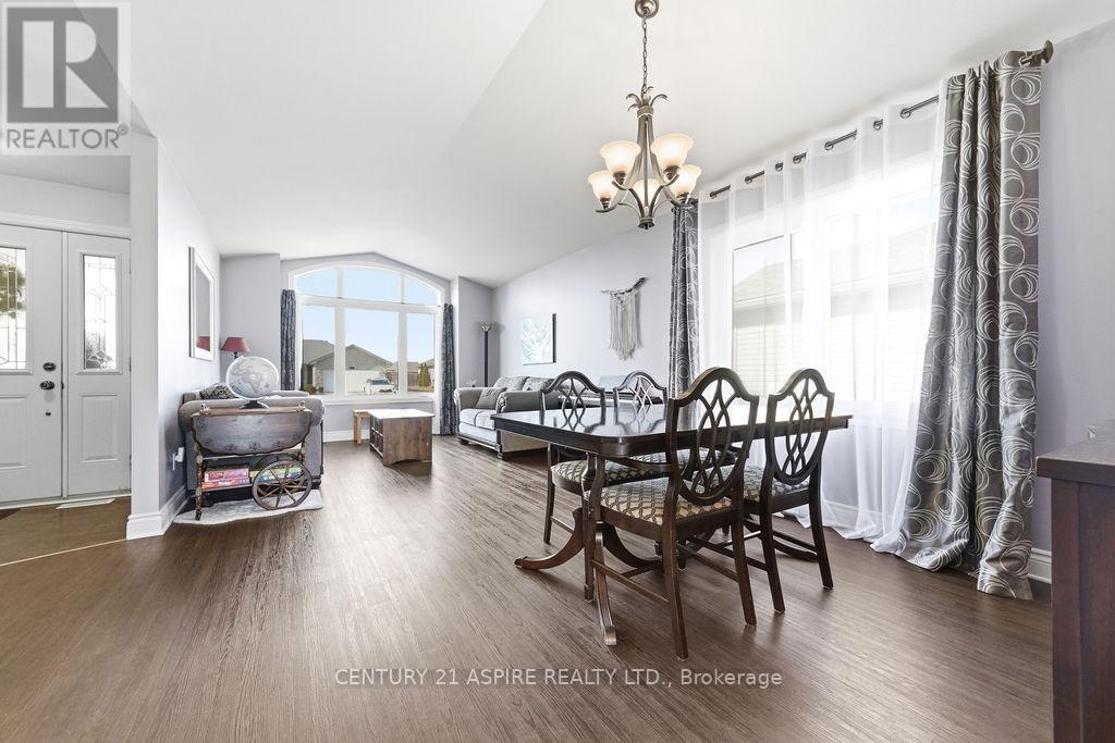 523 Turning Stone Crescent, Petawawa, Ontario  K8H 0B3 - Photo 10 - X12981532