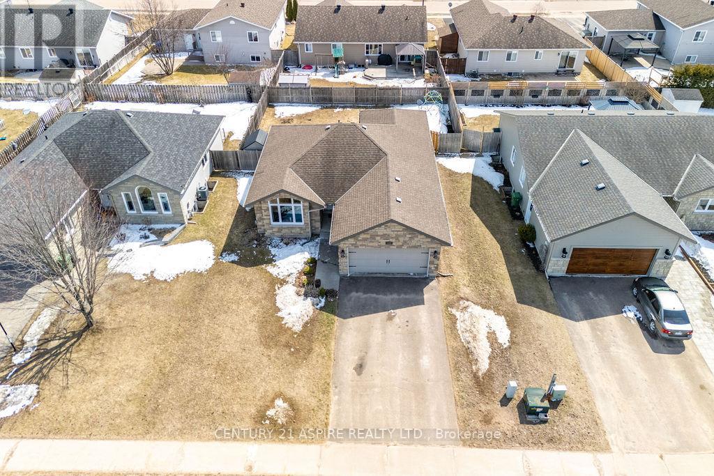 523 Turning Stone Crescent, Petawawa, Ontario  K8H 0B3 - Photo 43 - X12981532