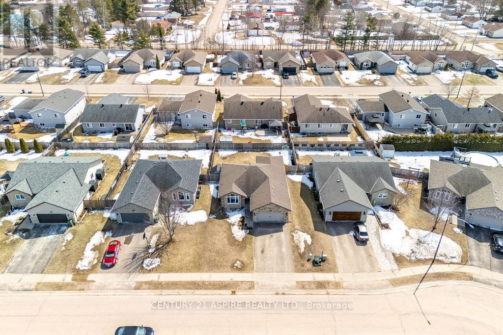 523 Turning Stone Crescent, Petawawa, Ontario  K8H 0B3 - Photo 48 - X12981532