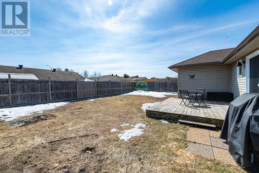 523 Turning Stone Crescent, Petawawa, Ontario  K8H 0B3 - Photo 49 - X12981532
