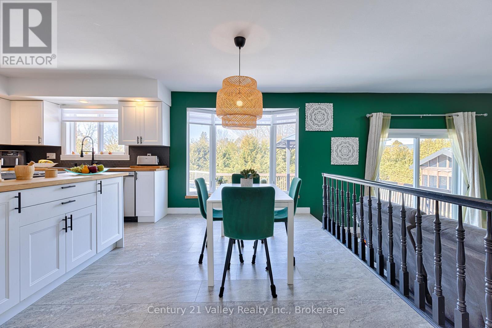 690 Pineridge Crescent, Petawawa, Ontario  K8A 7X6 - Photo 17 - X12981654