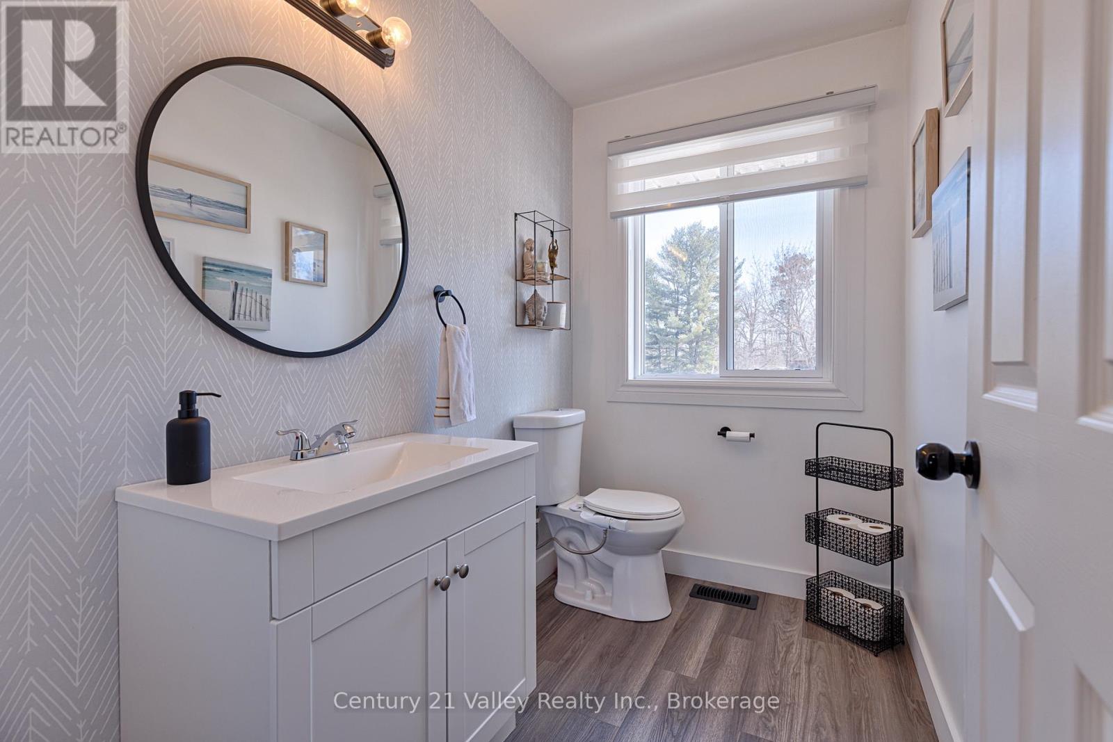 690 Pineridge Crescent, Petawawa, Ontario  K8A 7X6 - Photo 25 - X12981654