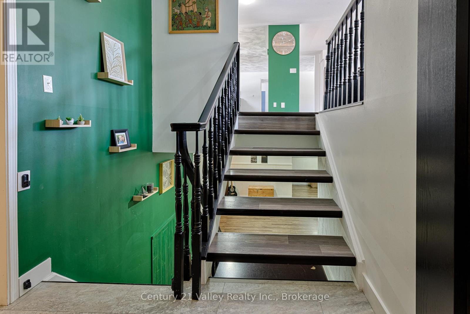 690 Pineridge Crescent, Petawawa, Ontario  K8A 7X6 - Photo 26 - X12981654