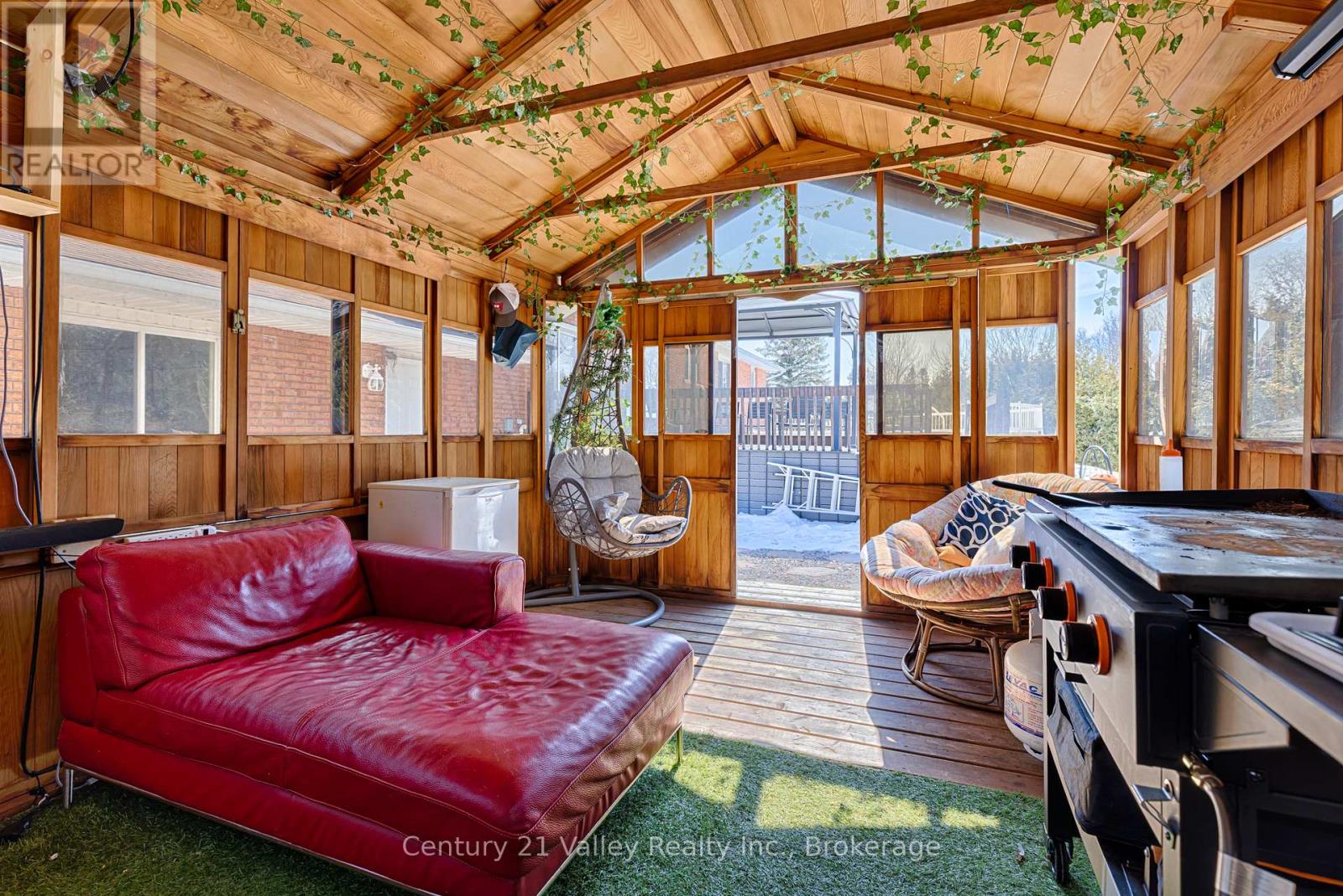 690 Pineridge Crescent, Petawawa, Ontario  K8A 7X6 - Photo 36 - X12981654