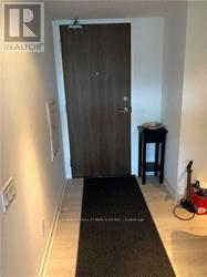 1712 - 80 Queens Wharf Road, Toronto, Ontario  M5V 3Y2 - Photo 2 - C12981546