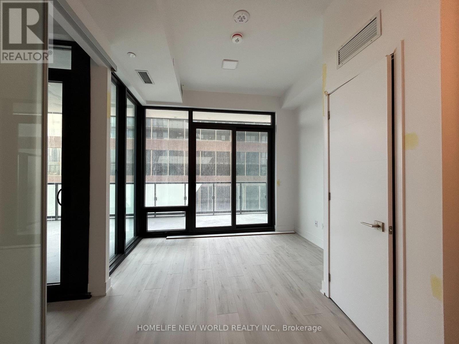 6 - 29 Green Trail Court, Toronto, Ontario  M2K 0J9 - Photo 2 - C12981562