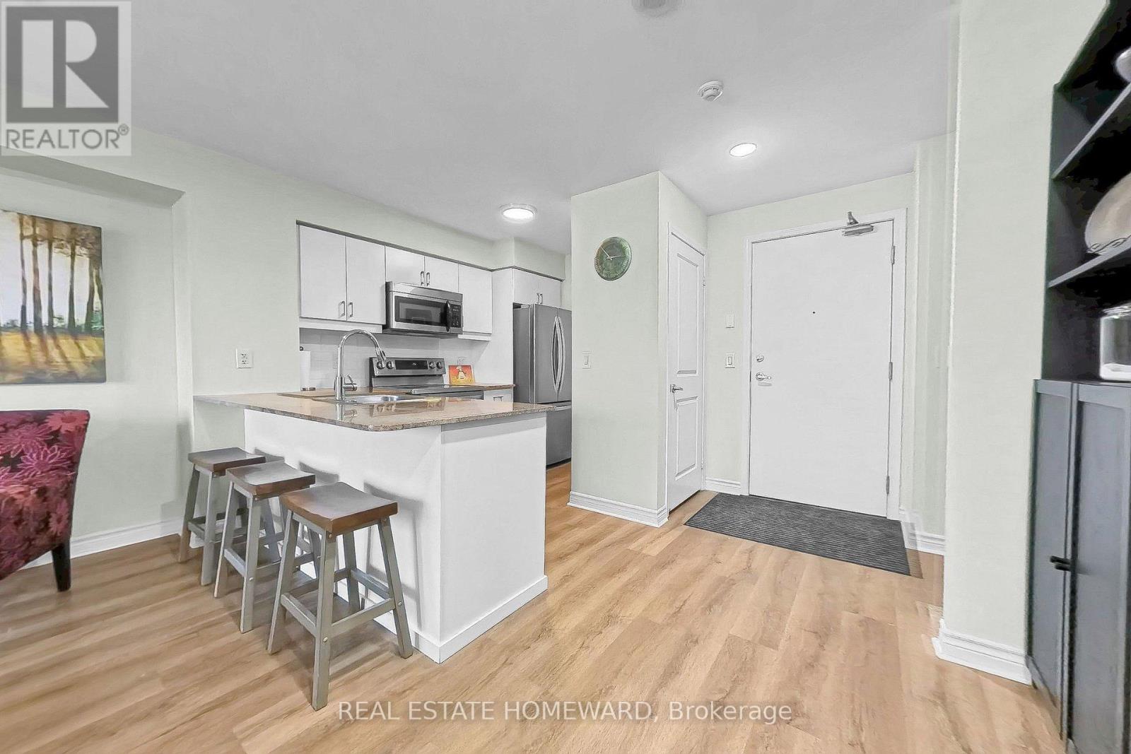 510 - 27 Rean Drive, Toronto, Ontario  M2K 0A6 - Photo 9 - C12981574