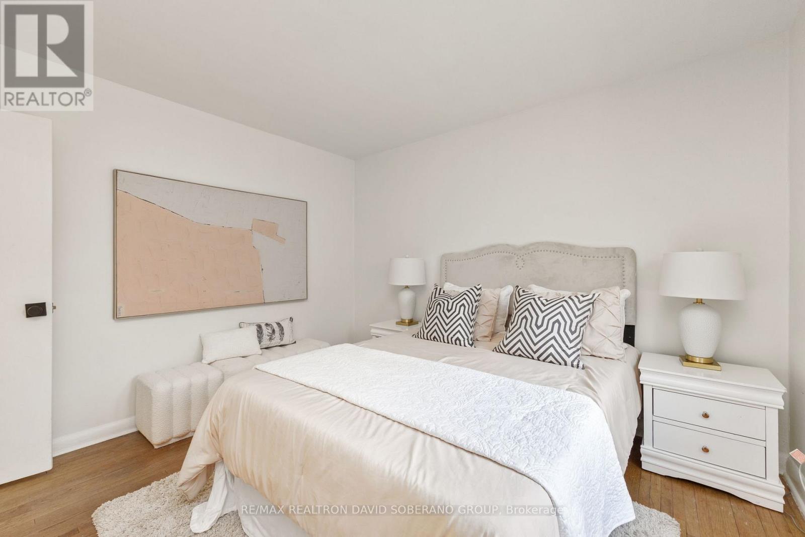 38 Touraine Avenue, Toronto, Ontario  M3H 1R2 - Photo 14 - C12981576