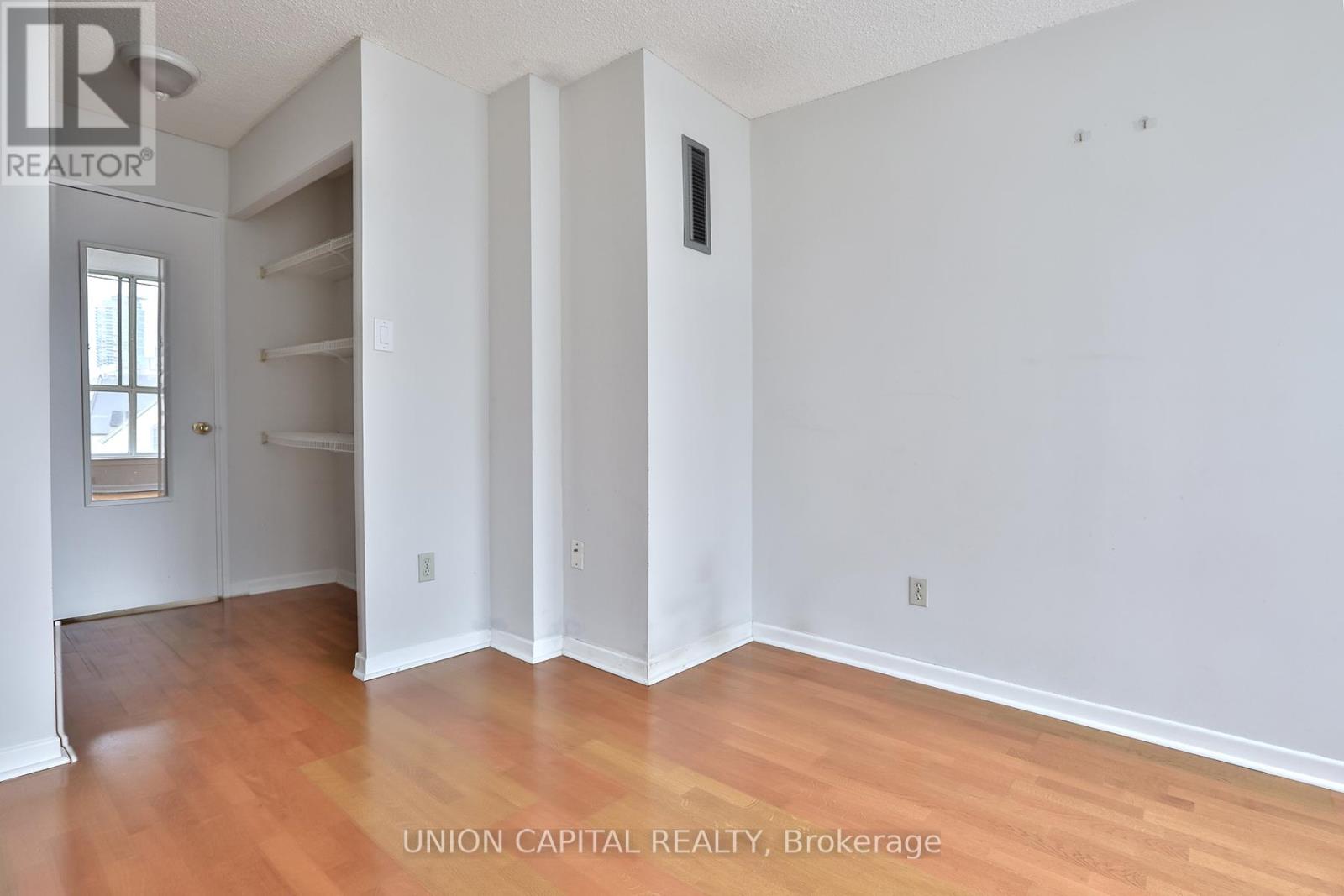 517 - 44 St Joseph Street, Toronto, Ontario  M4Y 2W4 - Photo 16 - C12981698