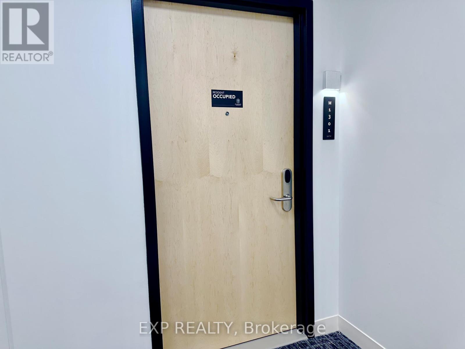 1301 - 340 Queen Street, Ottawa, Ontario  K1R 0G1 - Photo 2 - X12981322