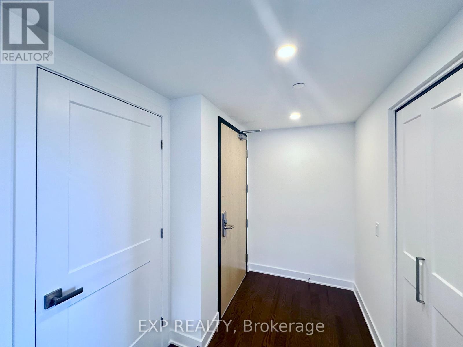 1301 - 340 Queen Street, Ottawa, Ontario  K1R 0G1 - Photo 4 - X12981322