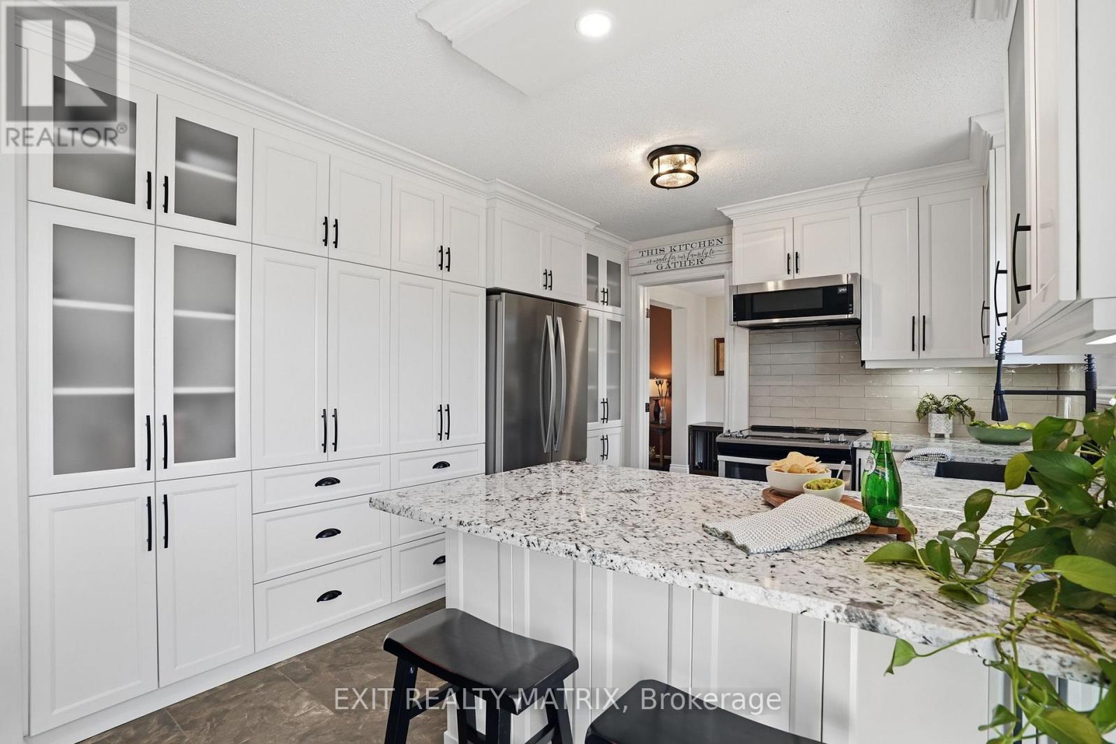 11 Promenade Boulevard, Russell, Ontario  K0A 1W1 - Photo 12 - X12981348