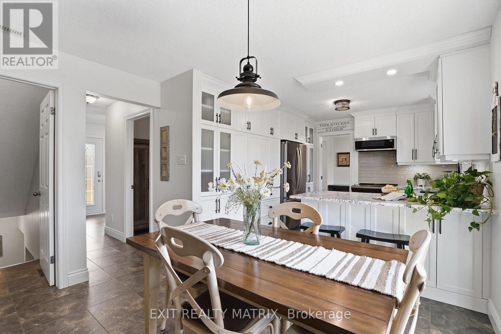 11 Promenade Boulevard, Russell, Ontario  K0A 1W1 - Photo 13 - X12981348