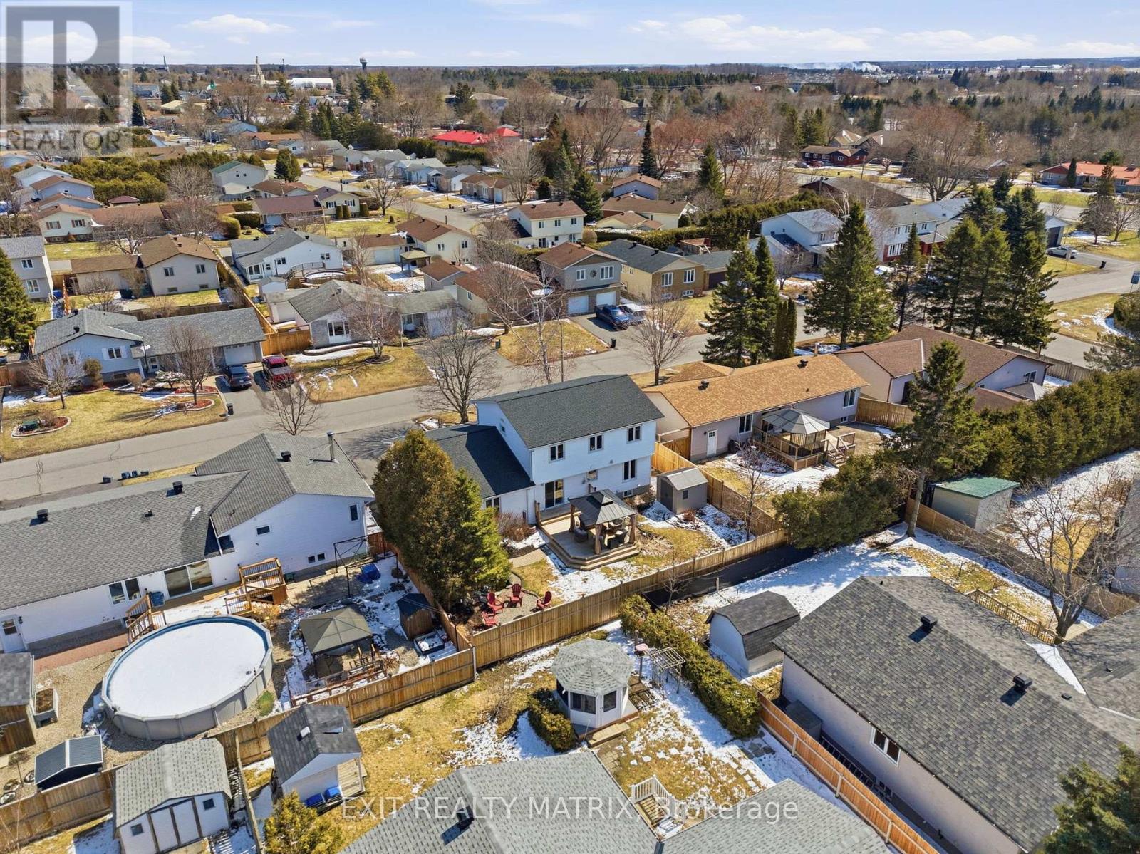 11 Promenade Boulevard, Russell, Ontario  K0A 1W1 - Photo 44 - X12981348