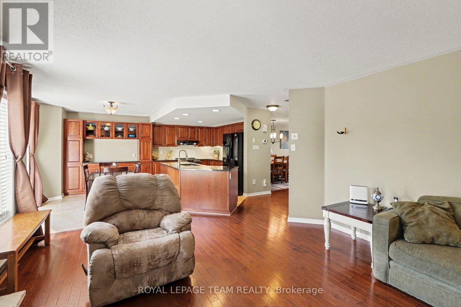 267 Northwind Street, Ottawa, Ontario  K4A 5G5 - Photo 10 - X12981366