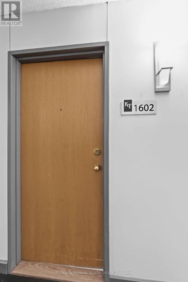 1602 - 199 Kent Street N, Ottawa, Ontario  K2P 2K8 - Photo 13 - X12981432