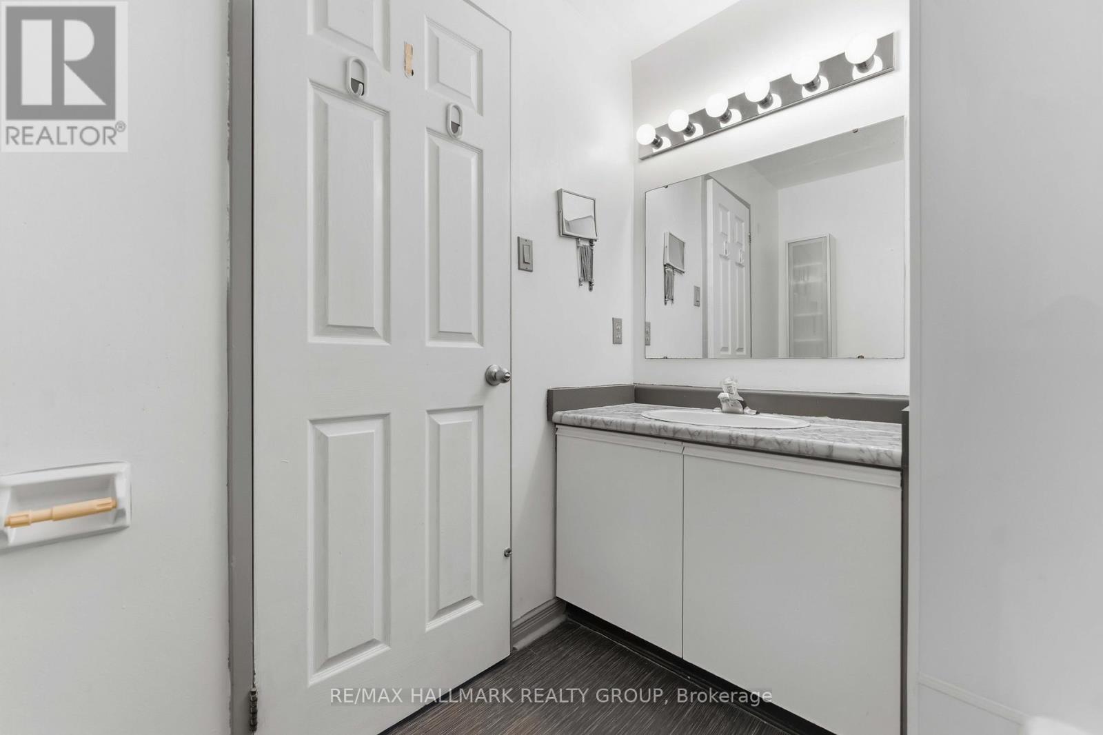 1602 - 199 Kent Street N, Ottawa, Ontario  K2P 2K8 - Photo 29 - X12981432