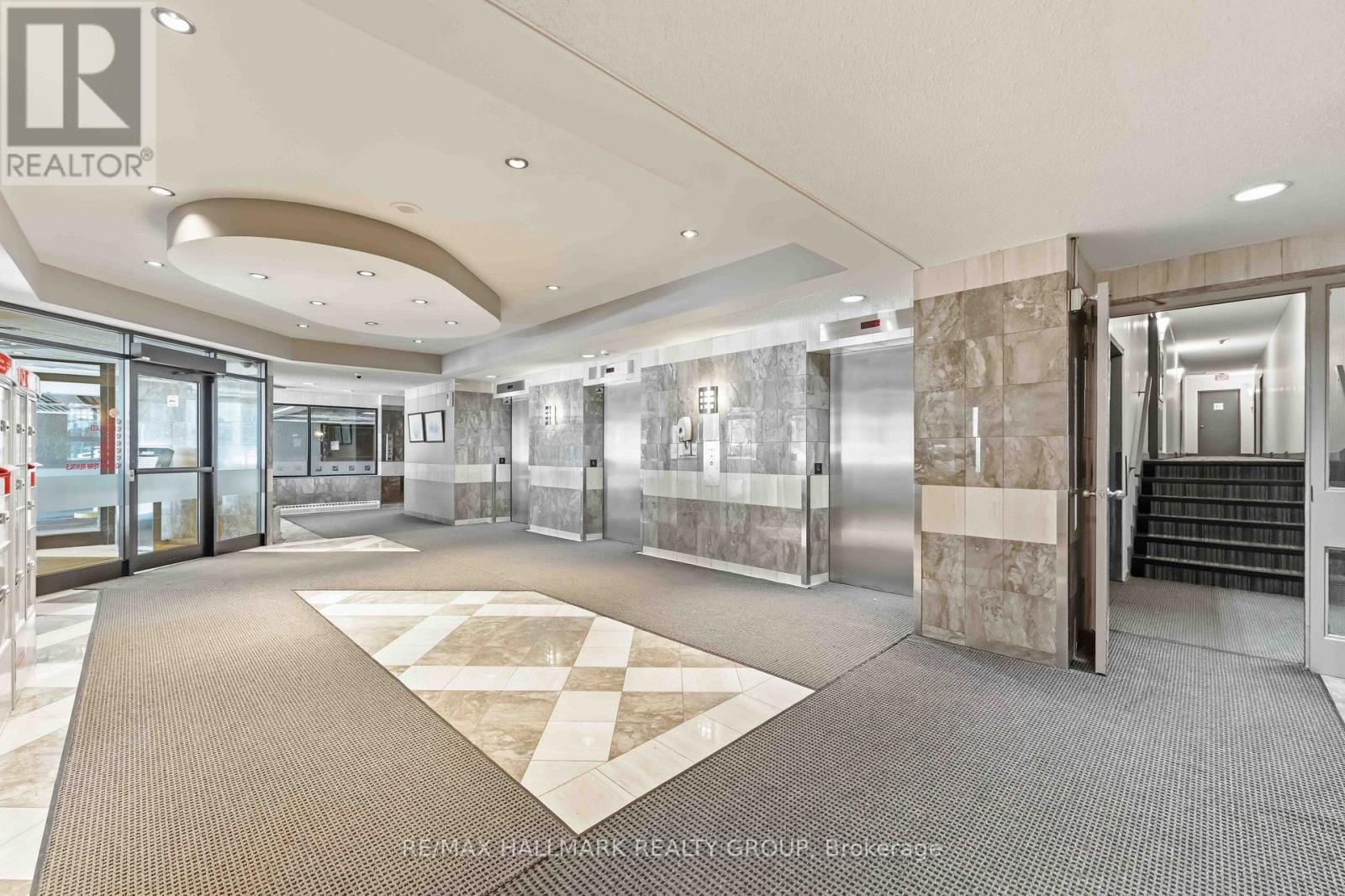 1602 - 199 Kent Street N, Ottawa, Ontario  K2P 2K8 - Photo 8 - X12981432