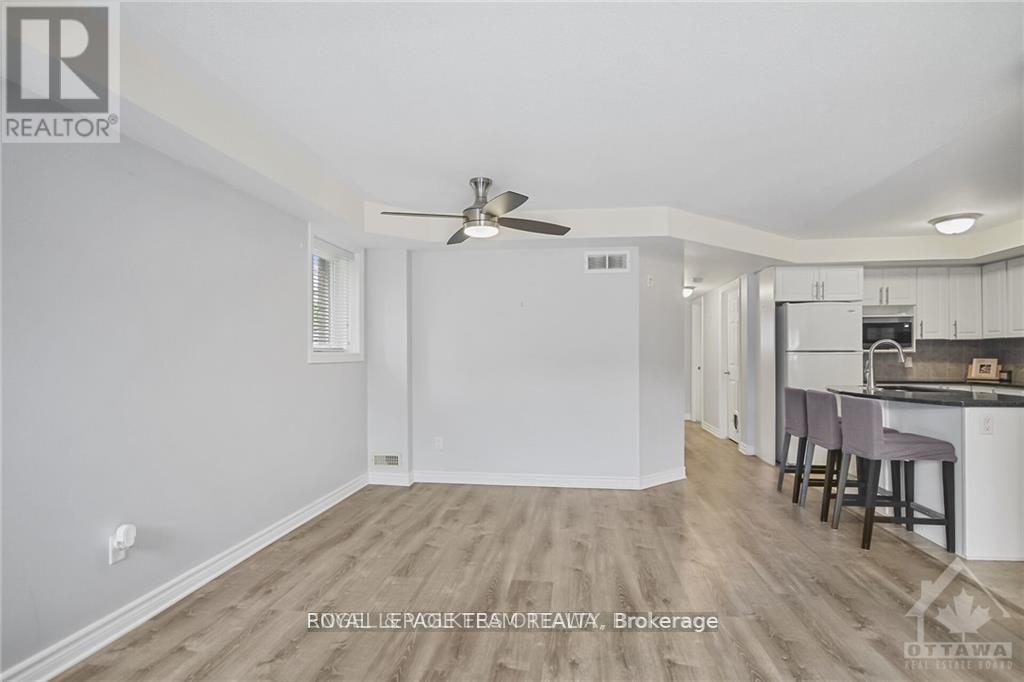 2 - 46 Barnstone Drive, Ottawa, Ontario  K2G 4R6 - Photo 10 - X12981528