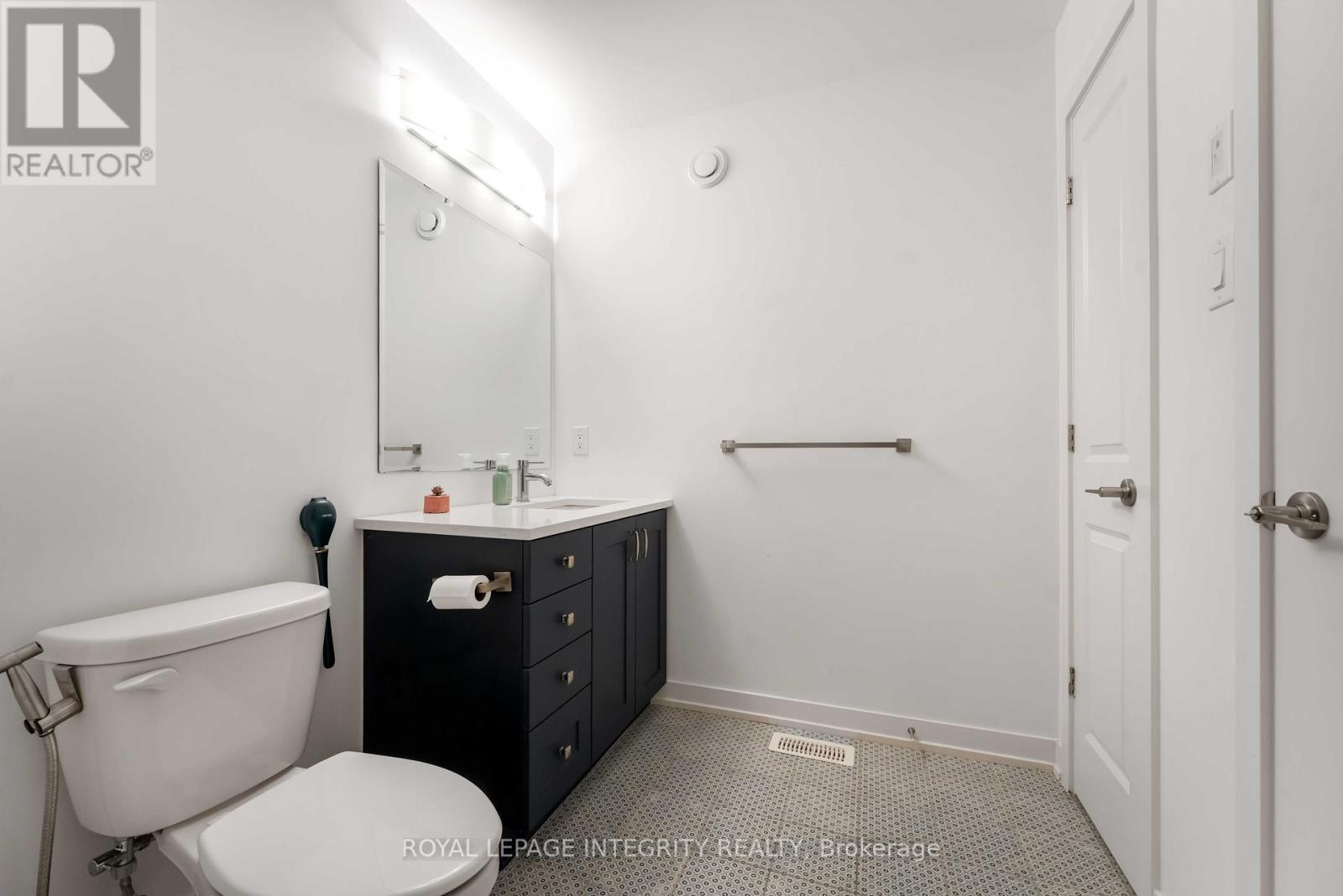 221 Finsbury Avenue, Ottawa, Ontario  K2S 2X9 - Photo 36 - X12981560