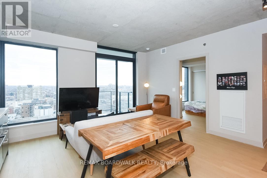 1709 - 203 Catherine Street, Ottawa, Ontario  K2P 1J5 - Photo 5 - X12981622