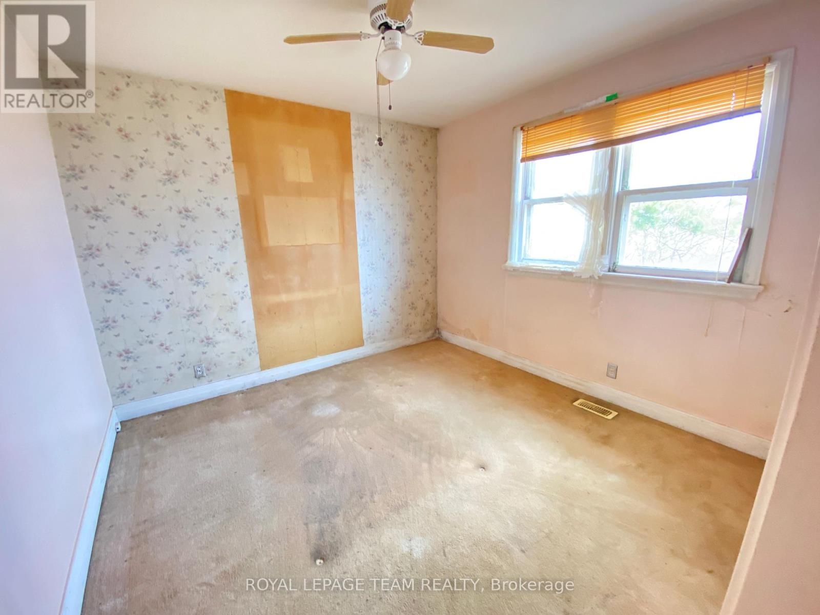 204 Baskin Drive E, Arnprior, Ontario  K7S 3G8 - Photo 6 - X12981634