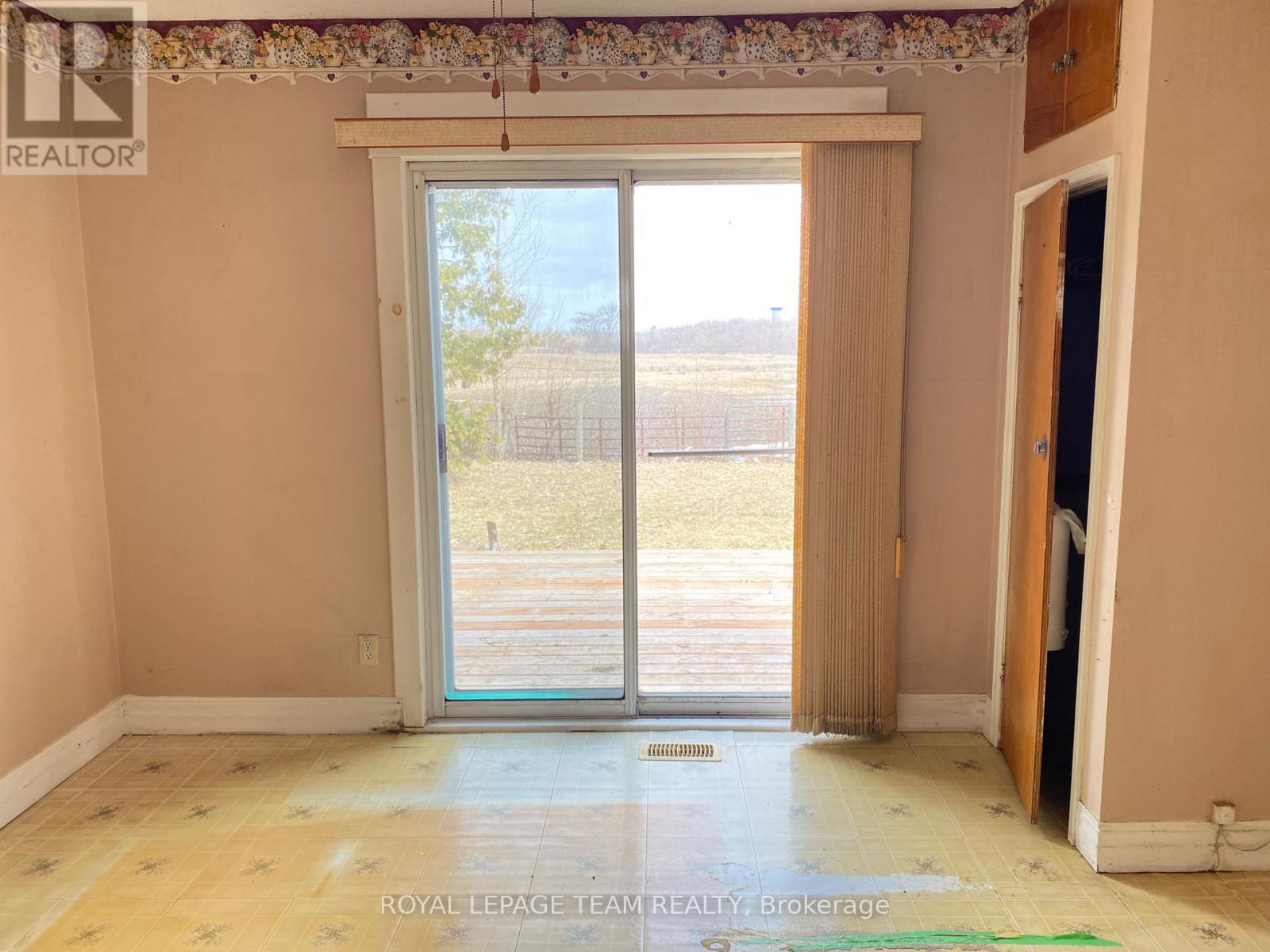 204 Baskin Drive E, Arnprior, Ontario  K7S 3G8 - Photo 8 - X12981634