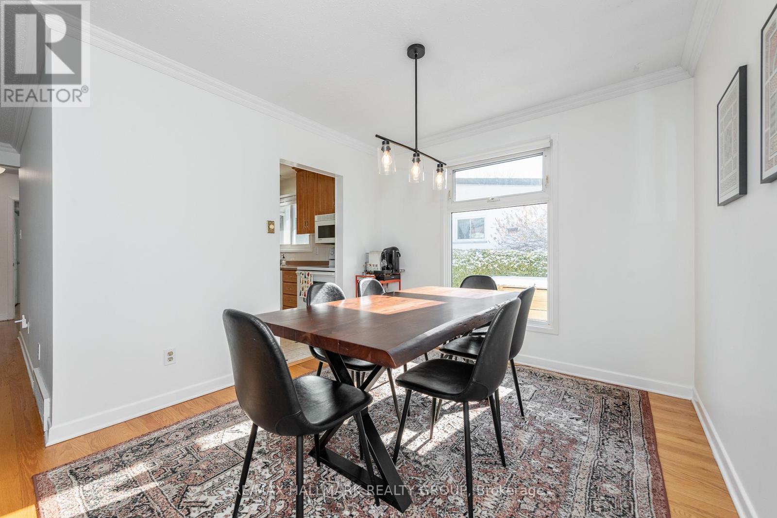 20 Mulvagh Avenue, Ottawa, Ontario  K2E 6M6 - Photo 13 - X12981662