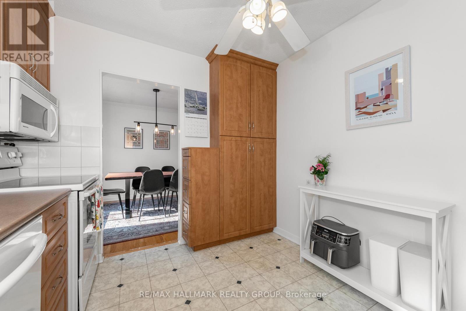 20 Mulvagh Avenue, Ottawa, Ontario  K2E 6M6 - Photo 14 - X12981662