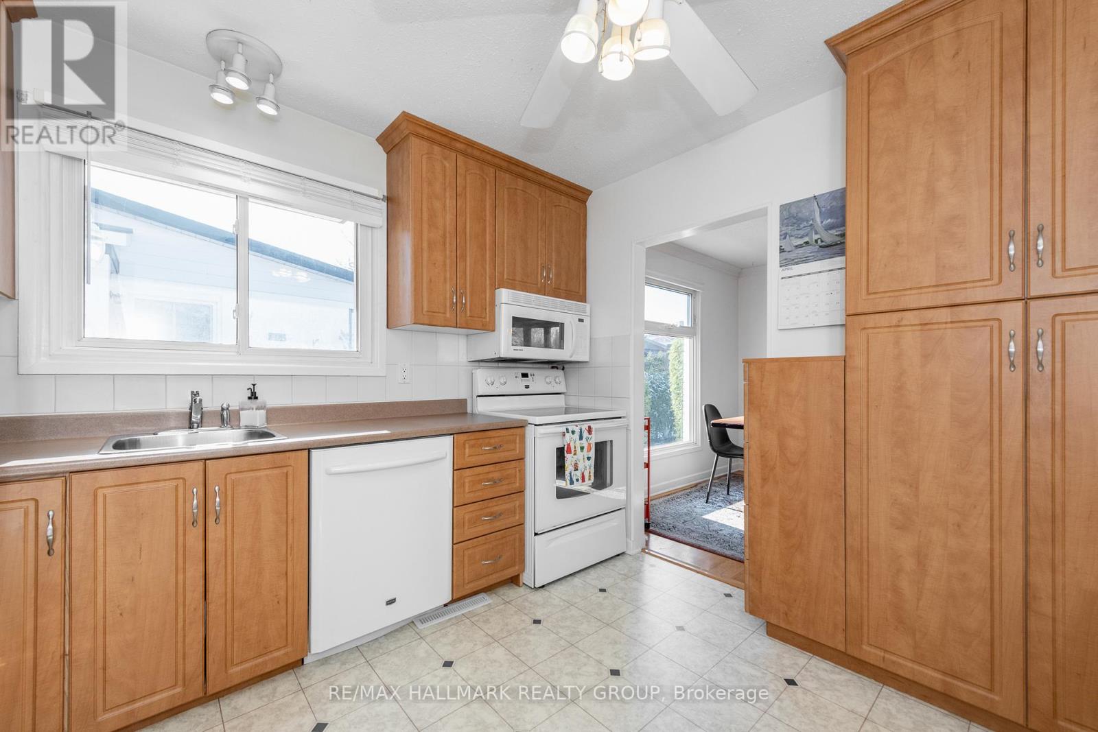 20 Mulvagh Avenue, Ottawa, Ontario  K2E 6M6 - Photo 15 - X12981662