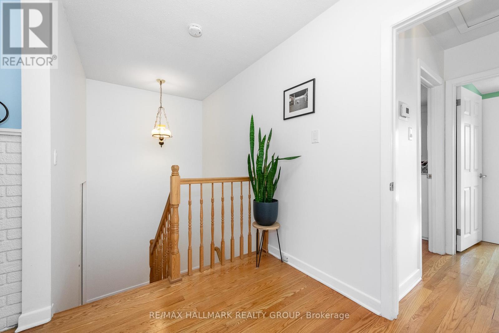 20 Mulvagh Avenue, Ottawa, Ontario  K2E 6M6 - Photo 6 - X12981662
