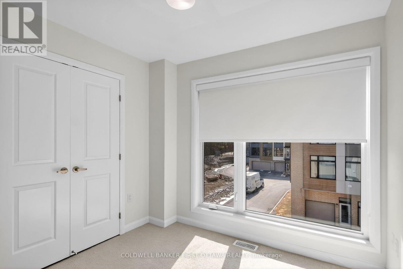 77 Cherry Blossom Private, Ottawa, Ontario  K2H 6Z9 - Photo 11 - X12981676