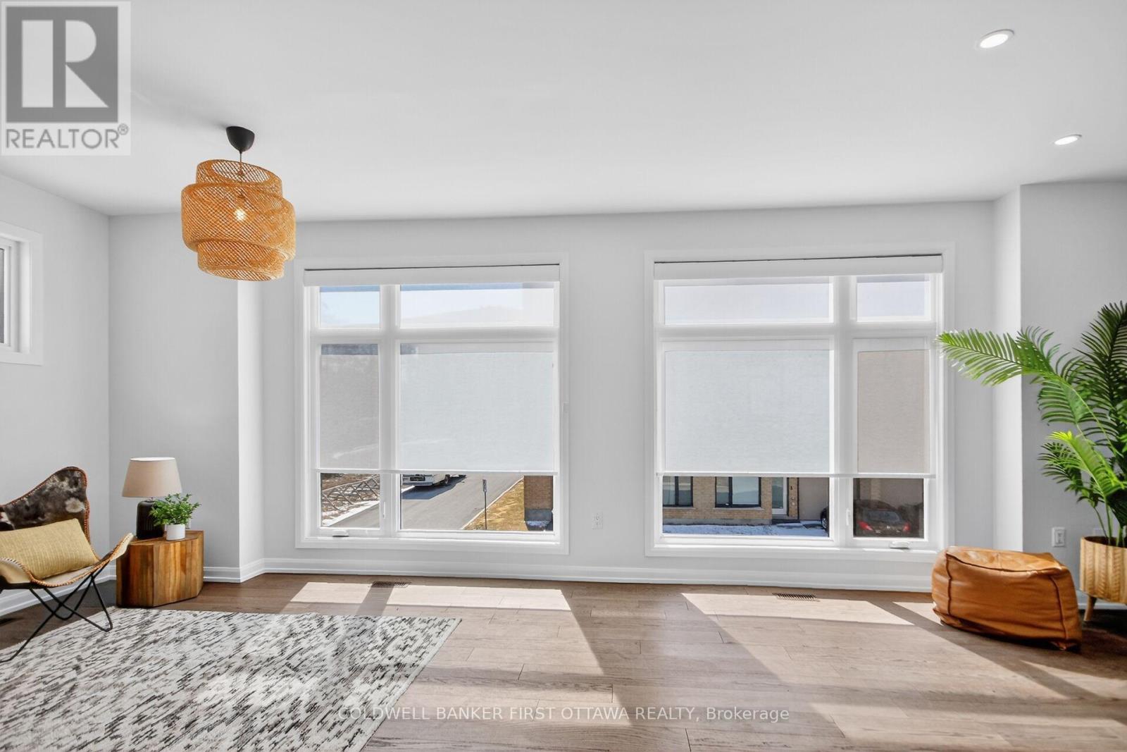 77 Cherry Blossom Private, Ottawa, Ontario  K2H 6Z9 - Photo 8 - X12981676