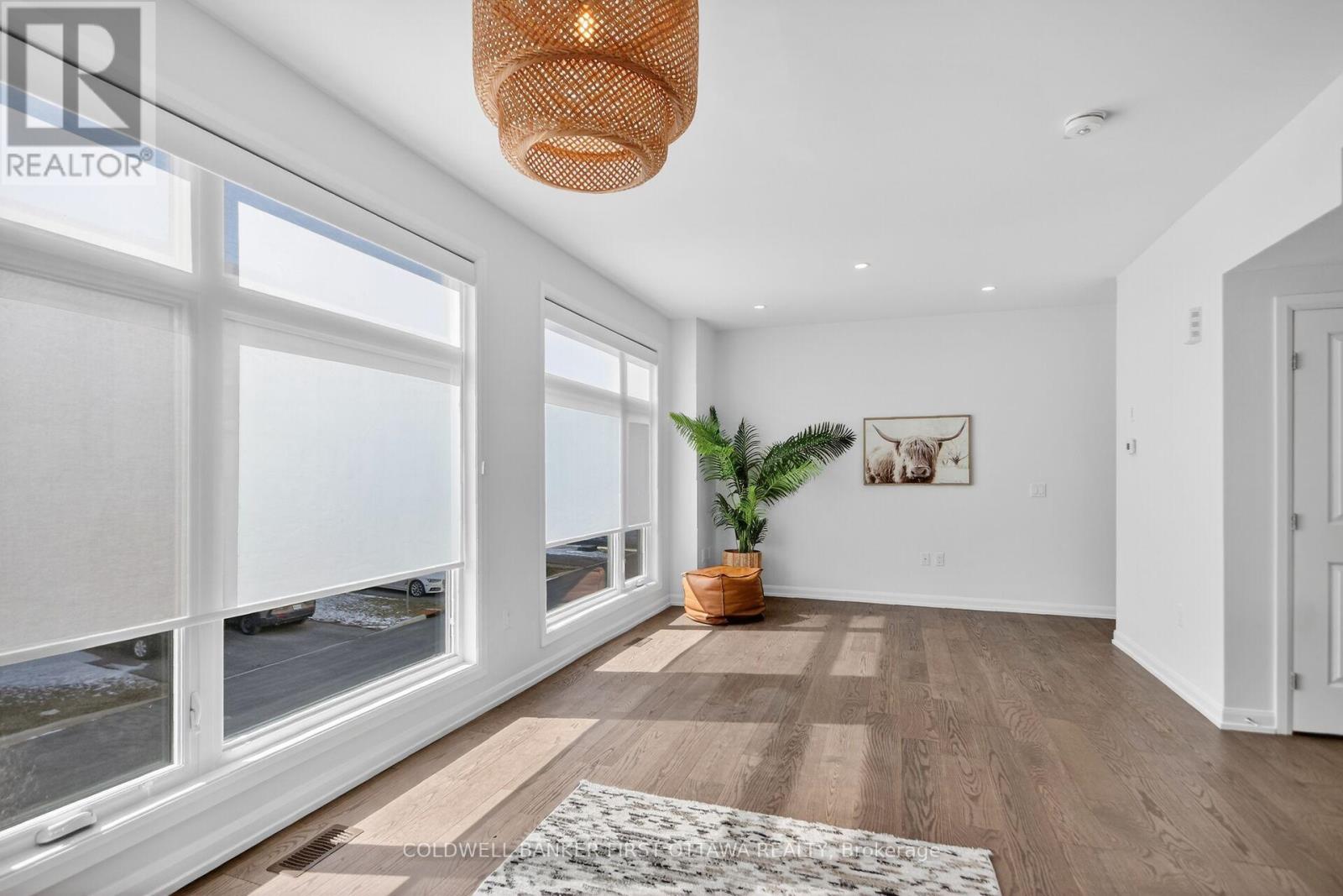 77 Cherry Blossom Private, Ottawa, Ontario  K2H 6Z9 - Photo 9 - X12981676