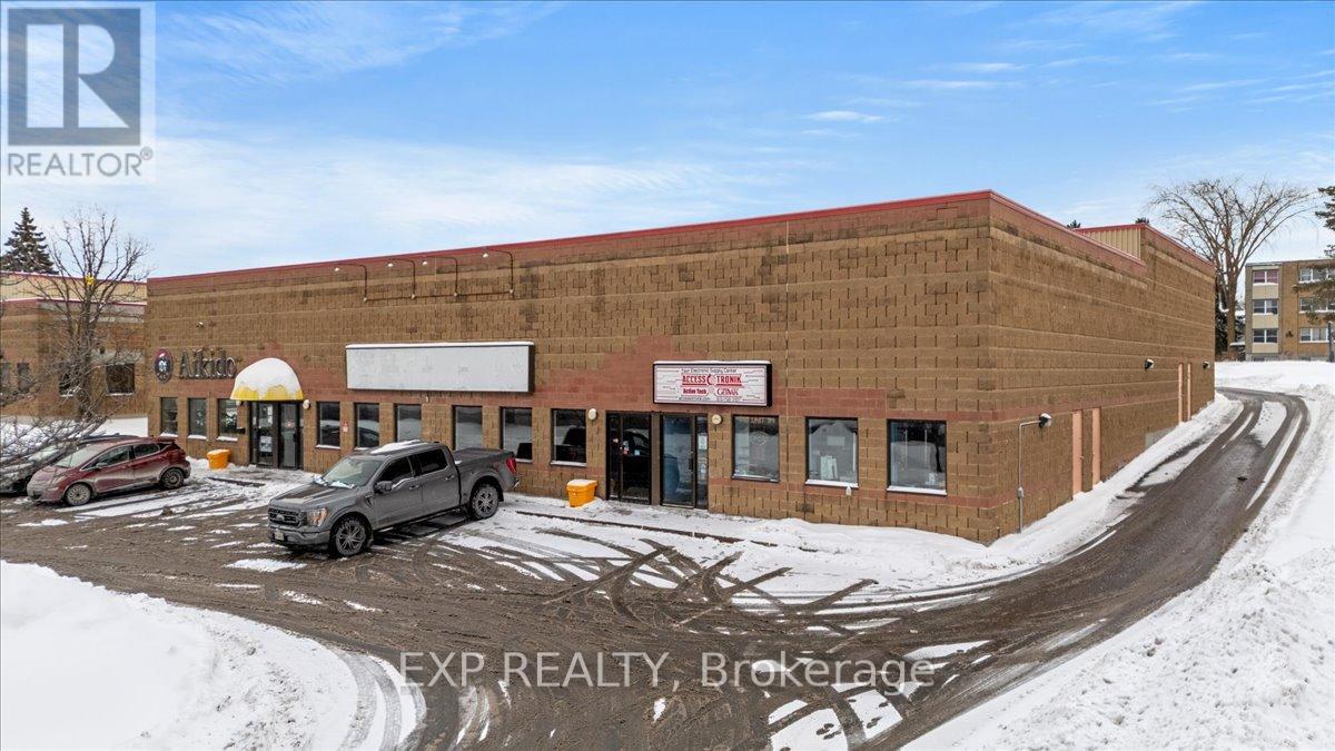 716 INDUSTRIAL AVENUE, ottawa, Ontario