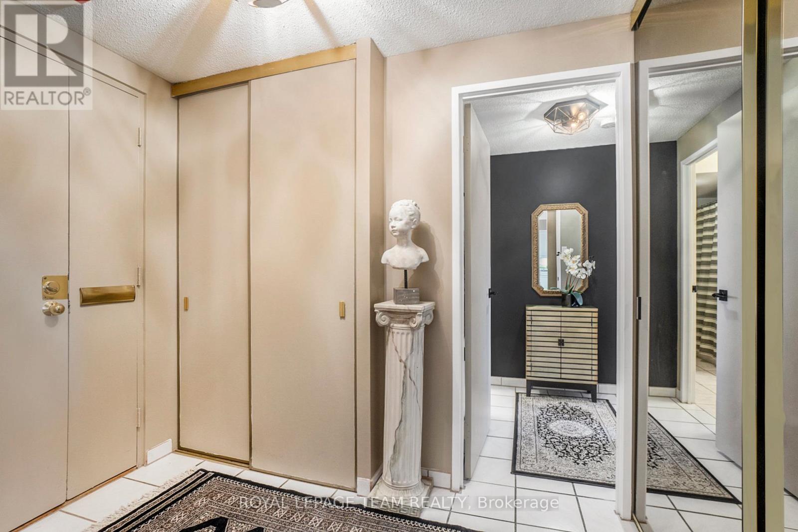 705 - 1356 Meadowlands Drive E, Ottawa, Ontario  K2E 6K6 - Photo 6 - X12981696