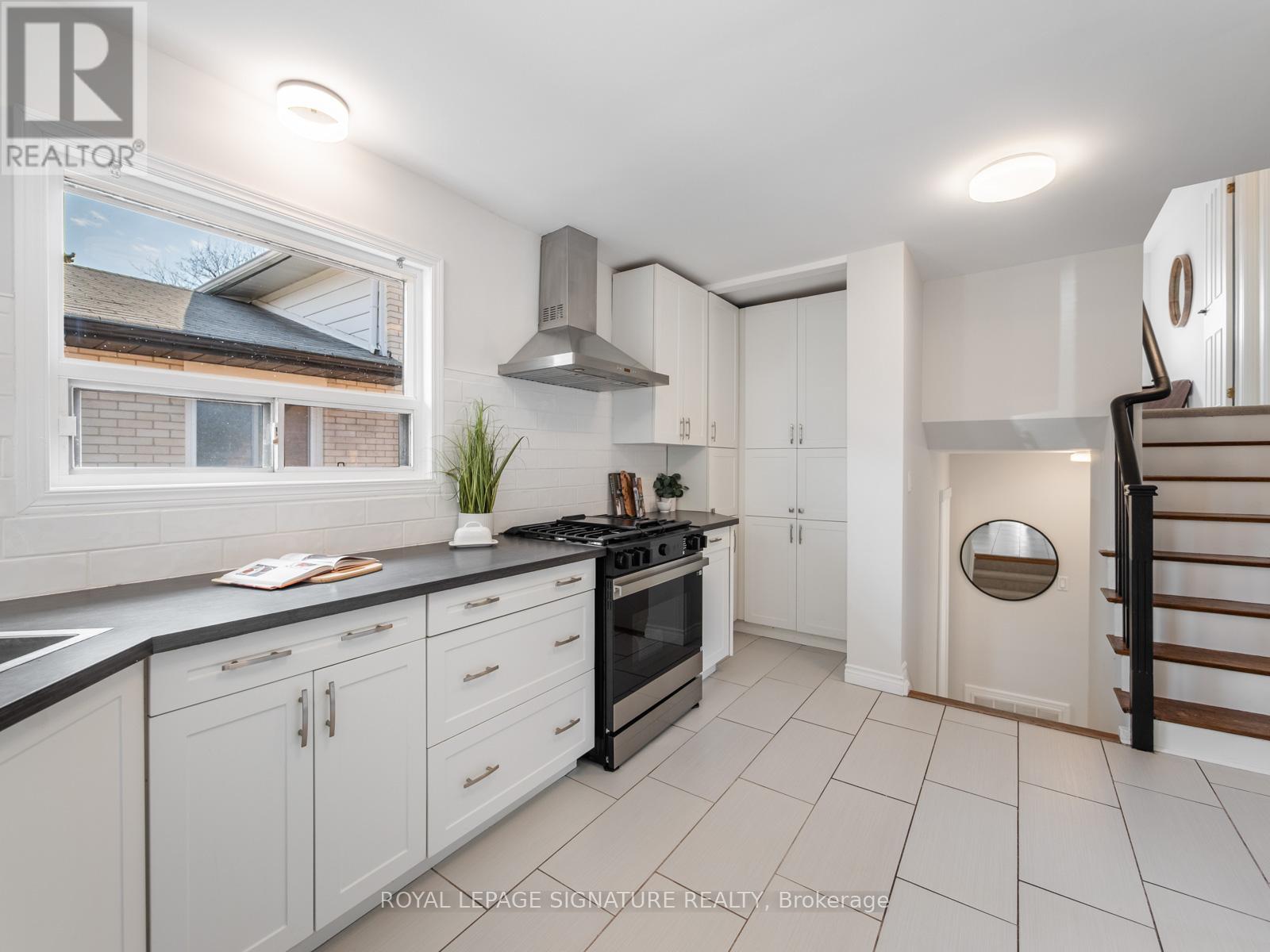 27 Mcculley Street, Toronto, Ontario  M1C 2B2 - Photo 12 - E12981368