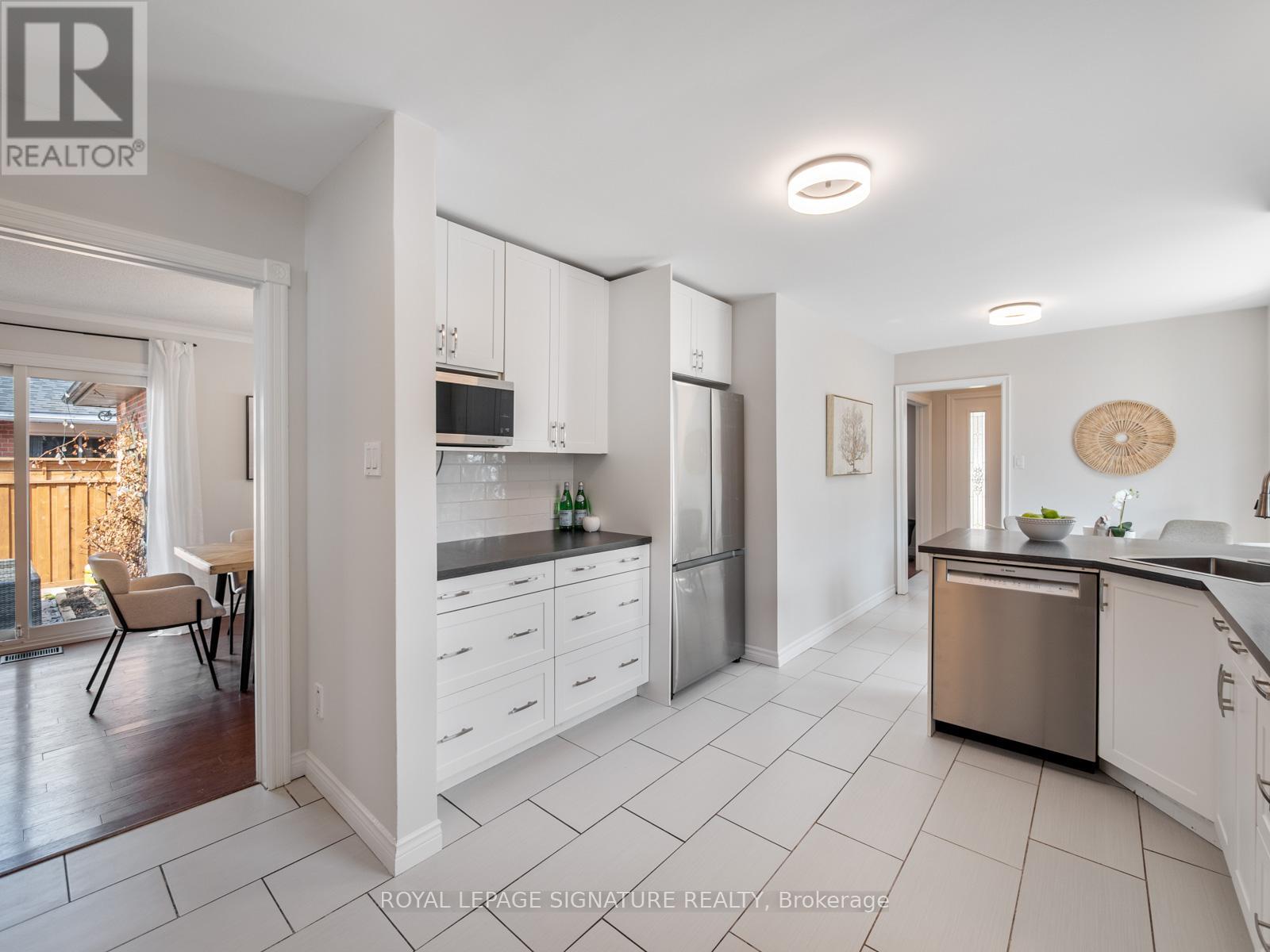 27 Mcculley Street, Toronto, Ontario  M1C 2B2 - Photo 15 - E12981368