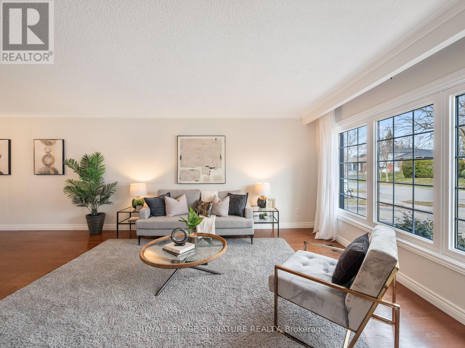 27 Mcculley Street, Toronto, Ontario  M1C 2B2 - Photo 3 - E12981368