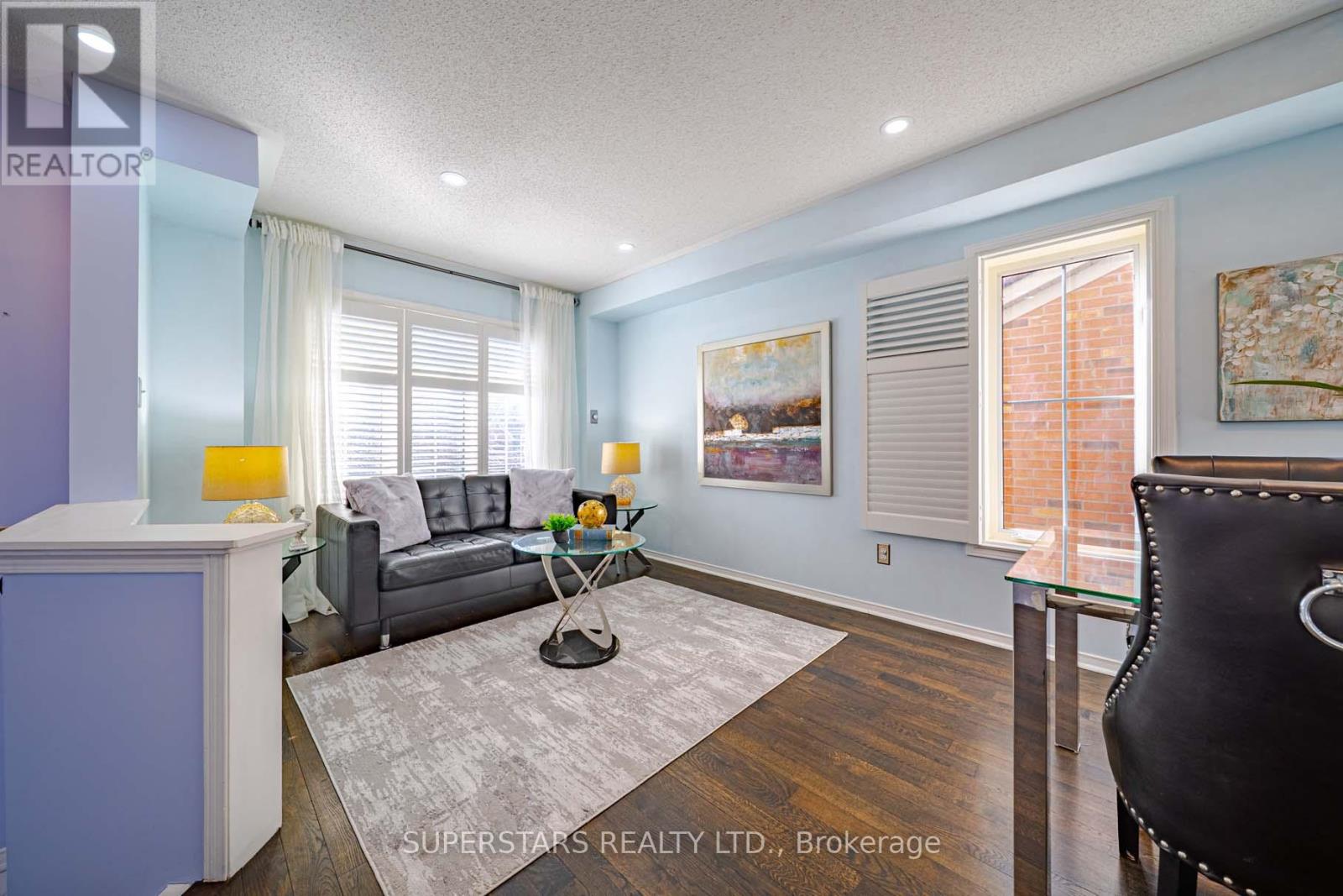 10 Colleridge Street, Ajax, Ontario  L1Z 2C1 - Photo 4 - E12981378