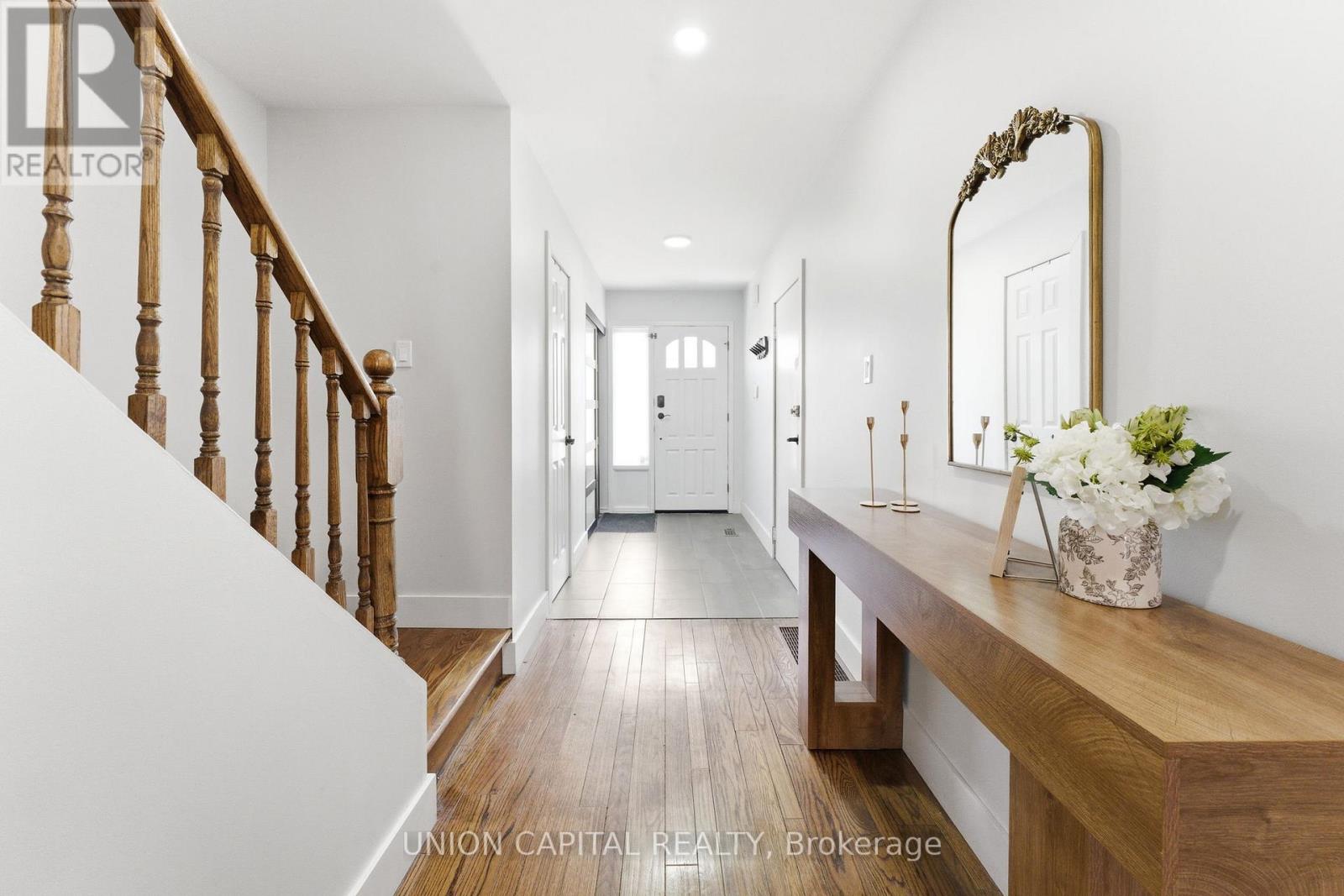 1934 Memory Lane, Pickering, Ontario  L1V 2V1 - Photo 2 - E12981392