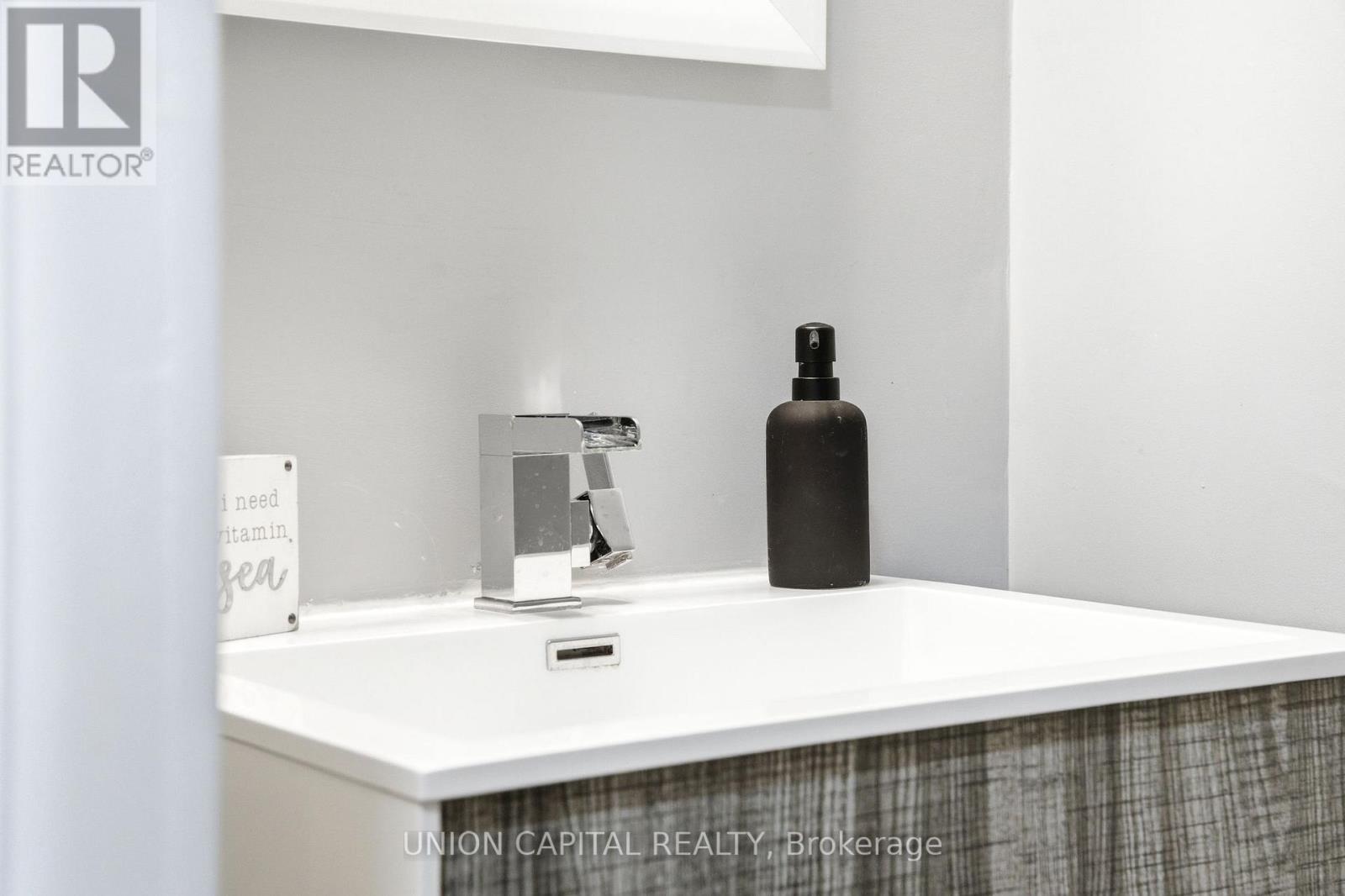 1934 Memory Lane, Pickering, Ontario  L1V 2V1 - Photo 22 - E12981392