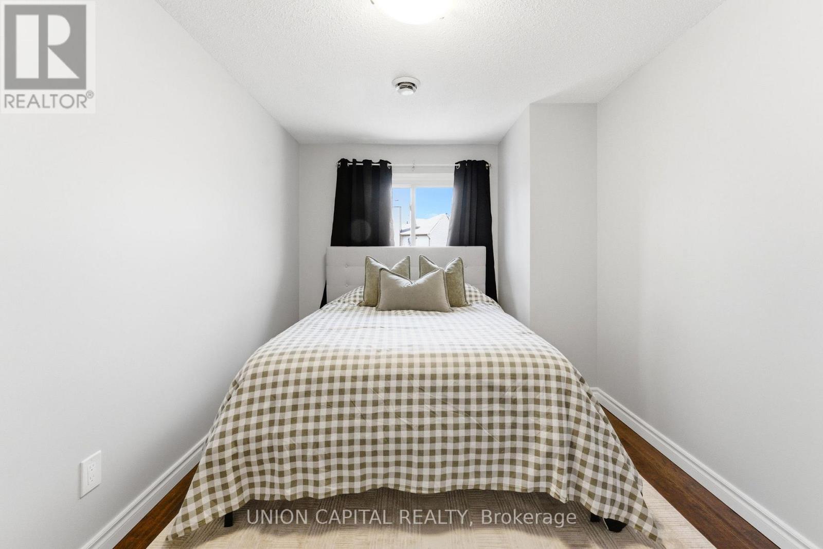 1934 Memory Lane, Pickering, Ontario  L1V 2V1 - Photo 29 - E12981392