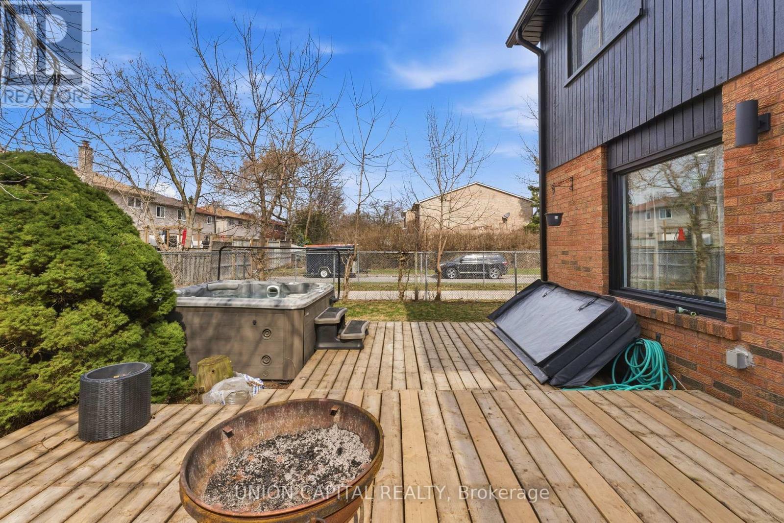 1934 Memory Lane, Pickering, Ontario  L1V 2V1 - Photo 34 - E12981392