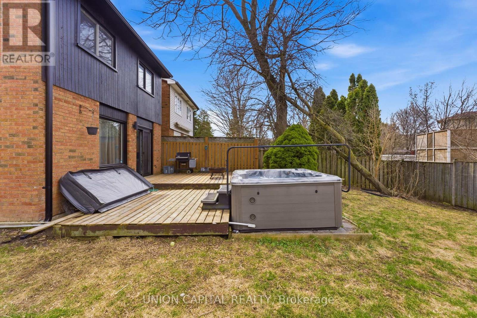 1934 Memory Lane, Pickering, Ontario  L1V 2V1 - Photo 39 - E12981392