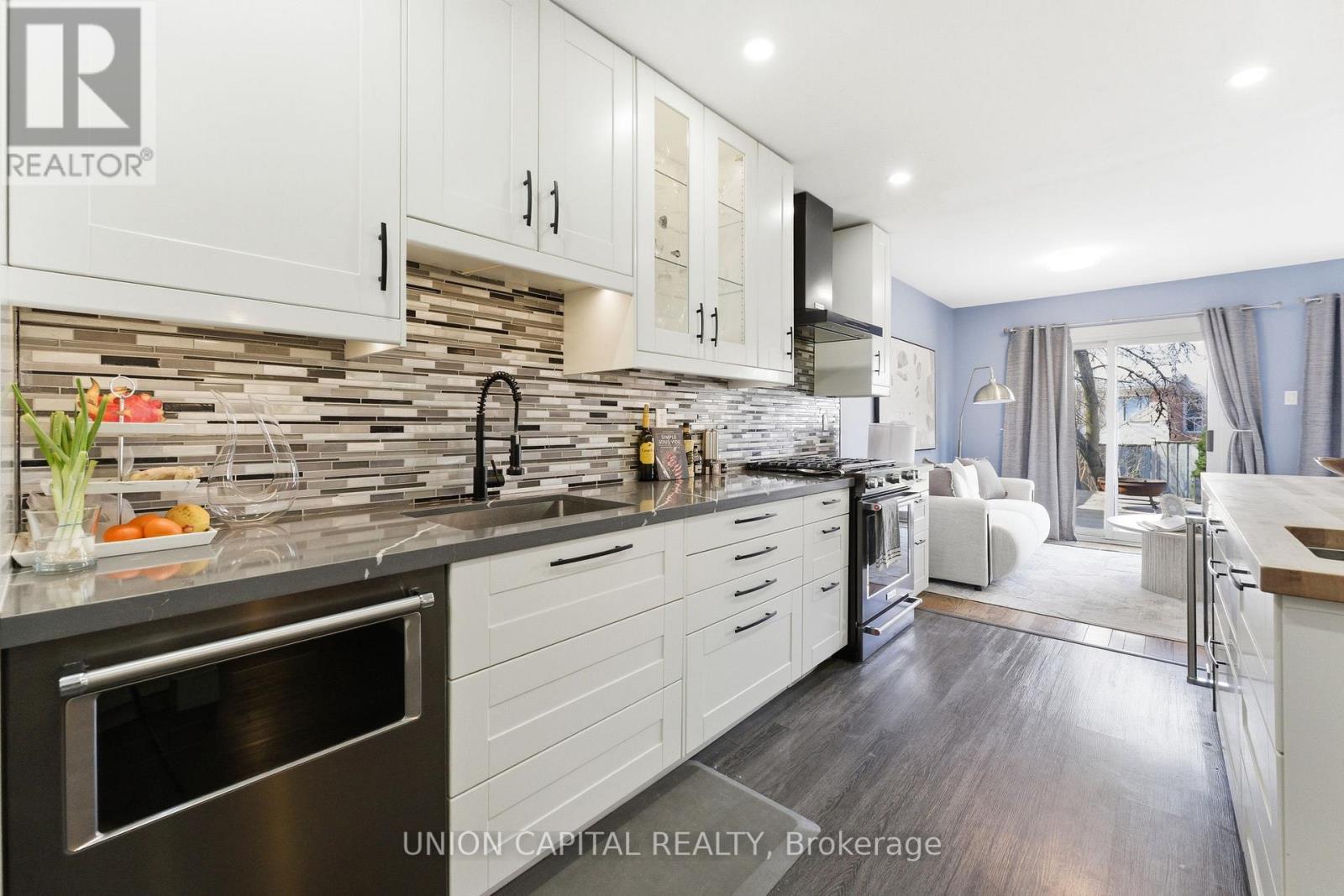 1934 Memory Lane, Pickering, Ontario  L1V 2V1 - Photo 8 - E12981392