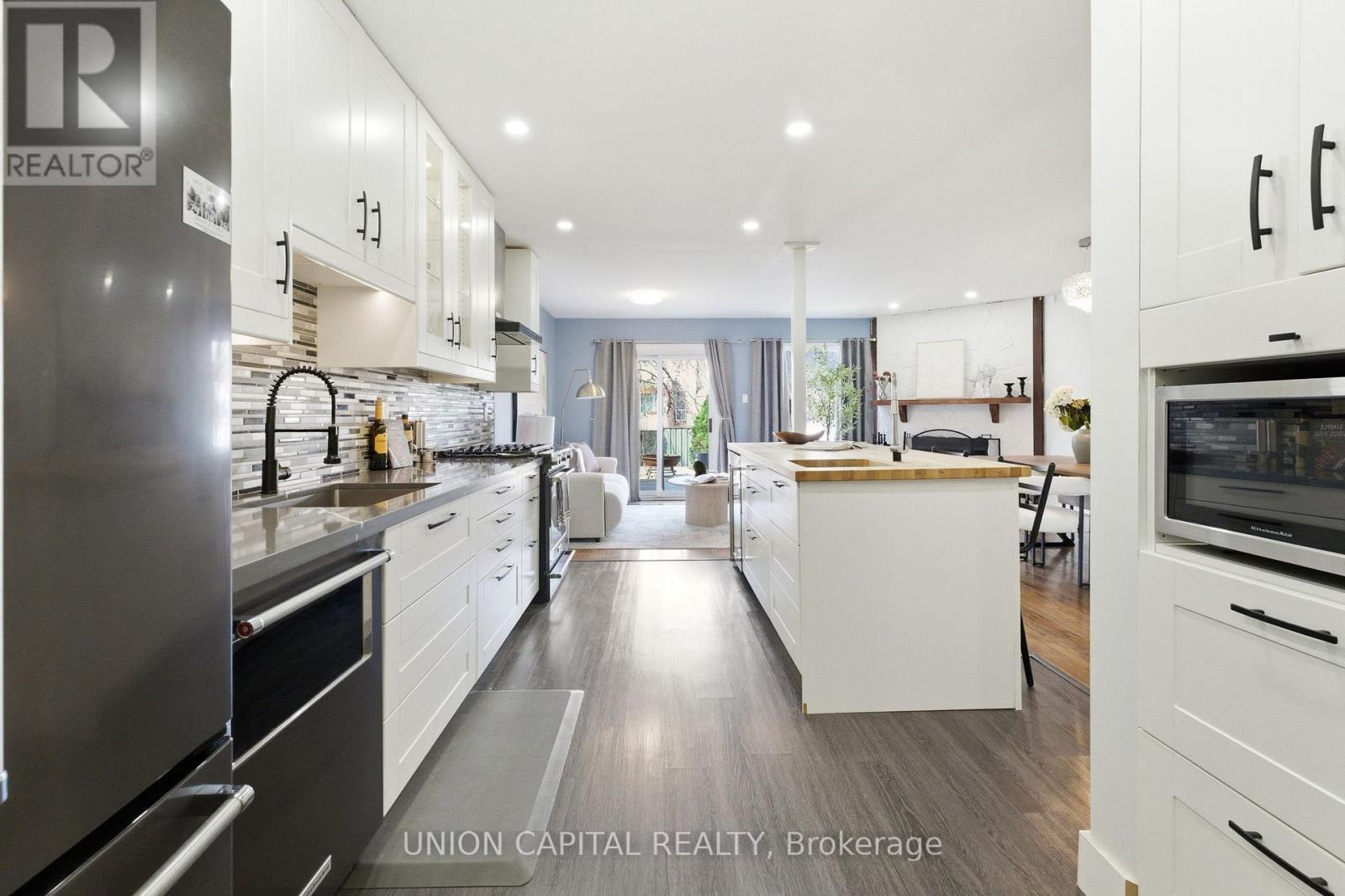 1934 Memory Lane, Pickering, Ontario  L1V 2V1 - Photo 9 - E12981392