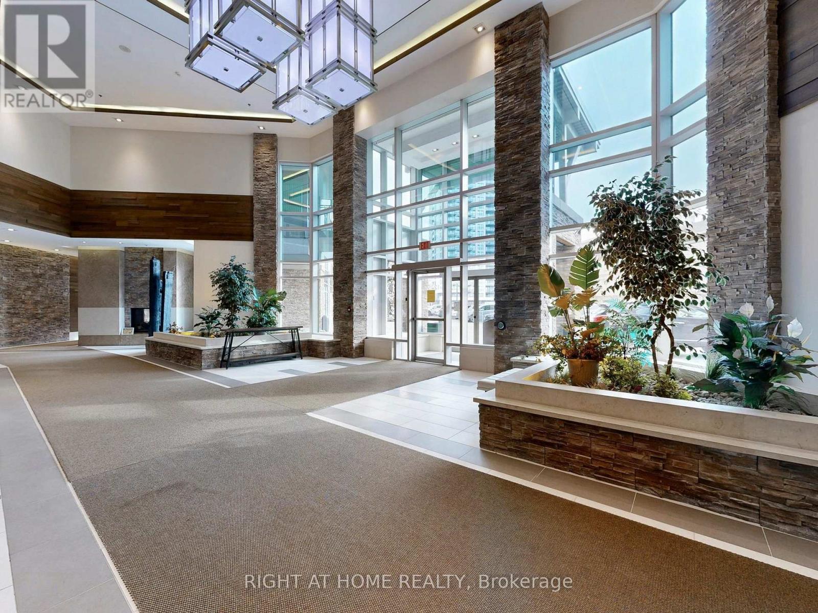 405 - 1215 Bayly Street, Pickering (Bay Ridges), Ontario  L1W 1L7 - Photo 3 - E12981450